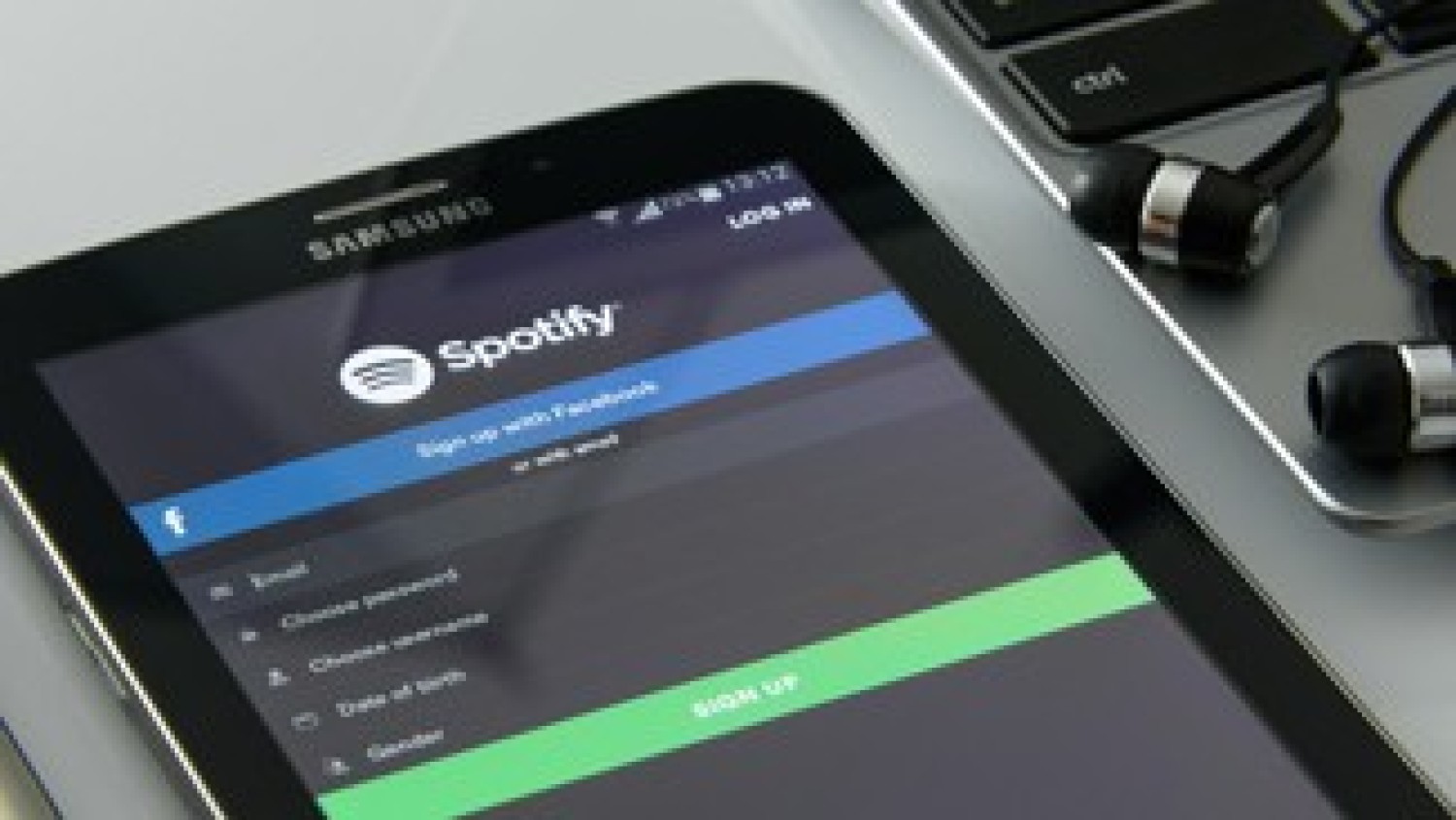 Party nieuws: Zelf muziek uploaden via Spotify!