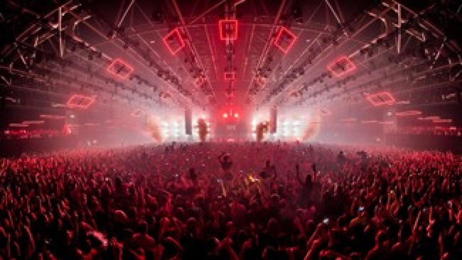 Party nieuws: Armin van Buuren maakt indruk met A State of Trance