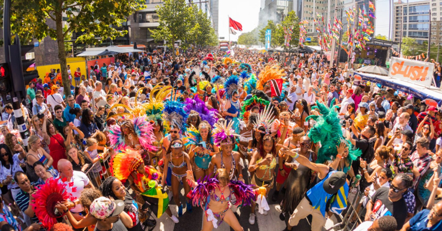 Party nieuws: Bubbling verbod Zomercarnaval: 'vulgair' dansen niet toegestaan